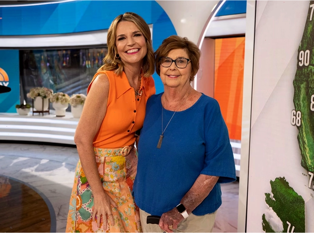 Savannah Guthrie và mẹ Nancy Guthrie