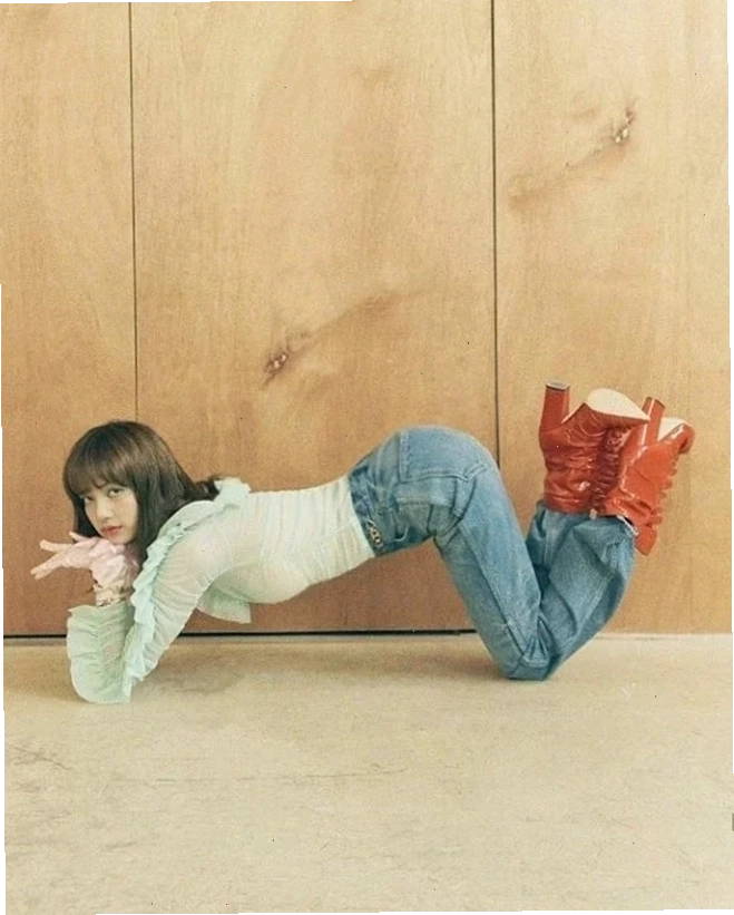 Số đo 3 vòng của Lisa BLACKPINK