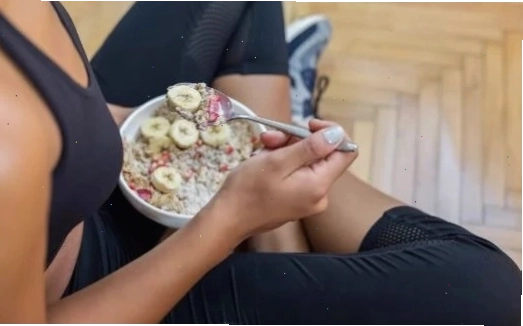 So sánh lợi ích tập thể dục buổi sáng và buổi chiều cho việc giảm cân