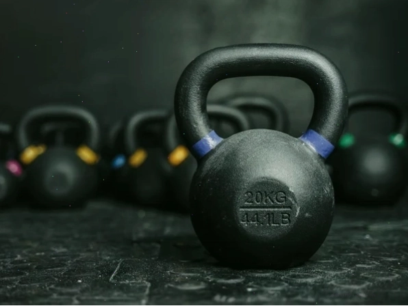 Tạ ấm Kettlebells với thiết kế hình chuông độc đáo