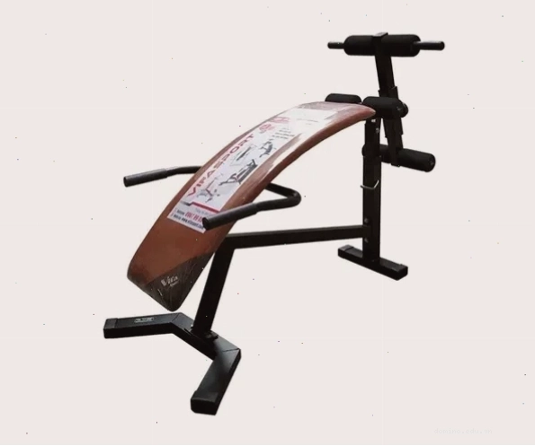 Tạ đôi là dụng cụ tập thể hình tại nhà cơ bản để tăng sức mạnh