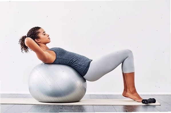 Tác dụng của bóng tập yoga trong việc rèn luyện cơ lõi