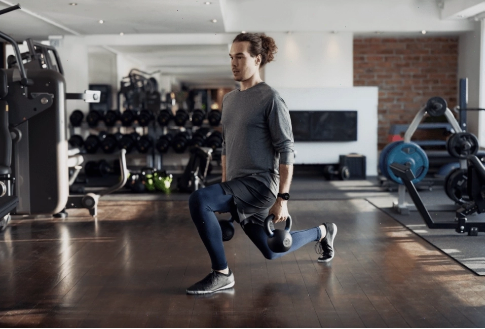 Tập Bicep Curl với tạ tay