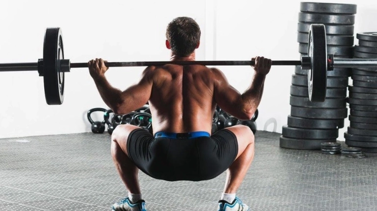 Tập gym bị rạn da: Nguyên nhân, cách phòng ngừa và trị liệu hiệu quả
