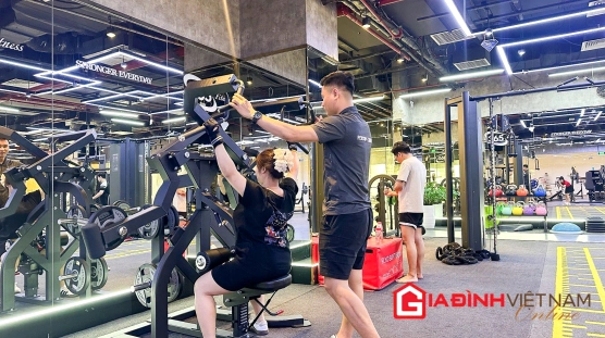 Tập Gym Có Cần PT Không? Lời Khuyên Từ Chuyên Gia Cho Người Mới Bắt Đầu