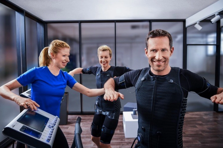 Tập Gym EMS Training: Hiệu Quả, An Toàn và Lợi Ích Khoa Học