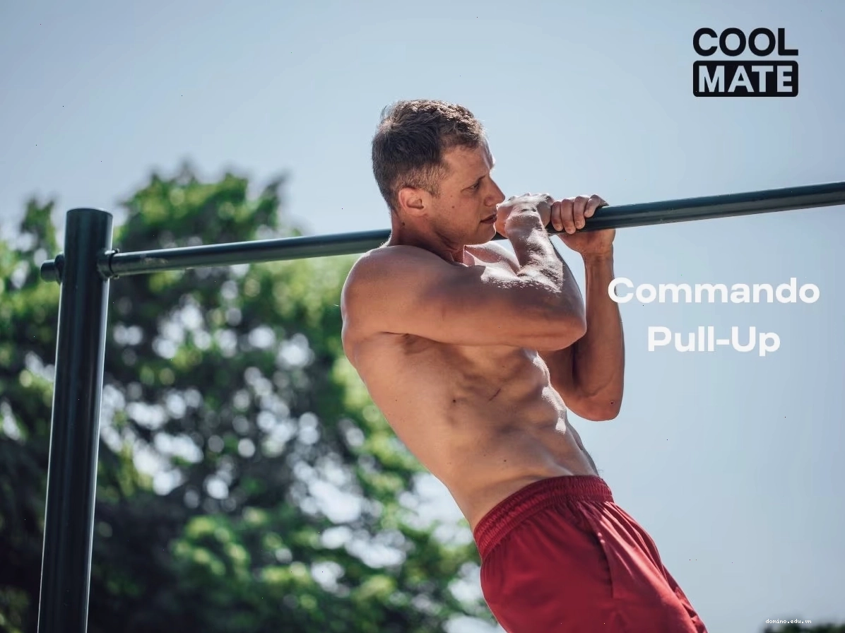 Tập kéo xà kiểu Commando luân phiên hai bên