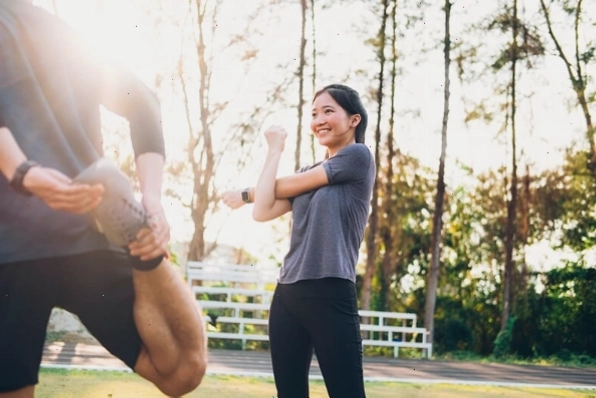 Tập luyện buổi sáng giúp cơ thể đốt mỡ thừa hiệu quả nhờ hormone tăng trưởng