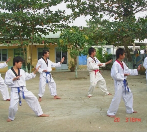 Tập luyện Taekwondo giúp rèn luyện sức khỏe và giảm cân hiệu quả