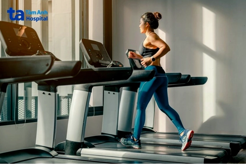 Tập luyện thể dục đốt cháy mỡ thừa