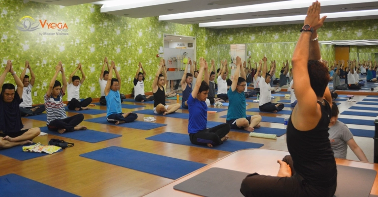 Tập Yoga Cho Nam Giới: Lợi Ích Toàn Diện Và Các Bài Tập Tại Nhà