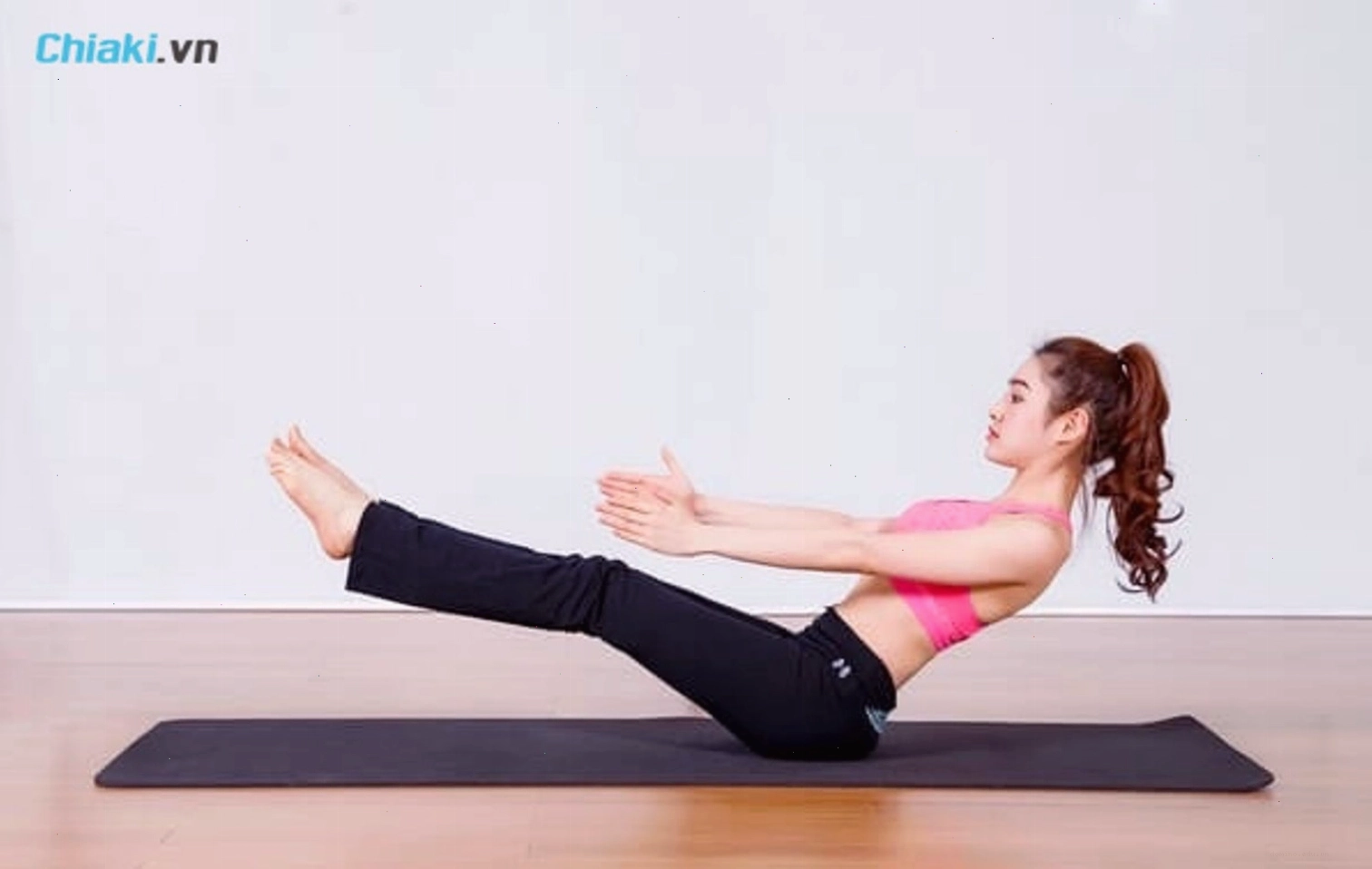Tập Yoga giảm cân với tư thế con thuyền