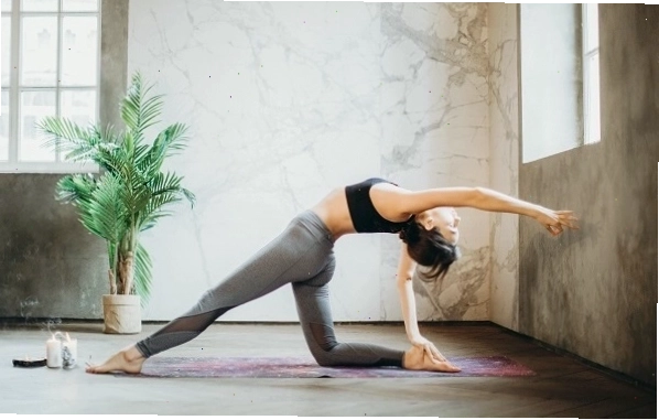 Tập yoga giúp tăng cường sức khỏe xương khớp