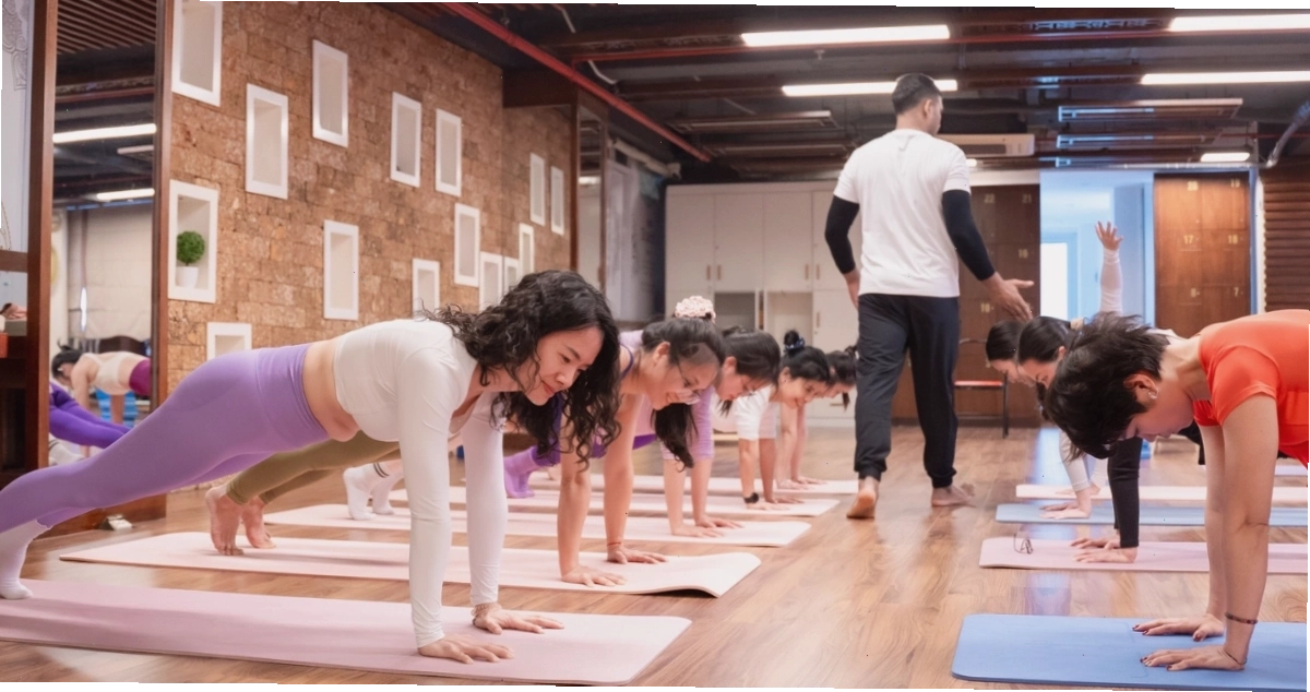 Tham khảo học huấn luyện viên yoga tại Hương Anh Yoga Academy