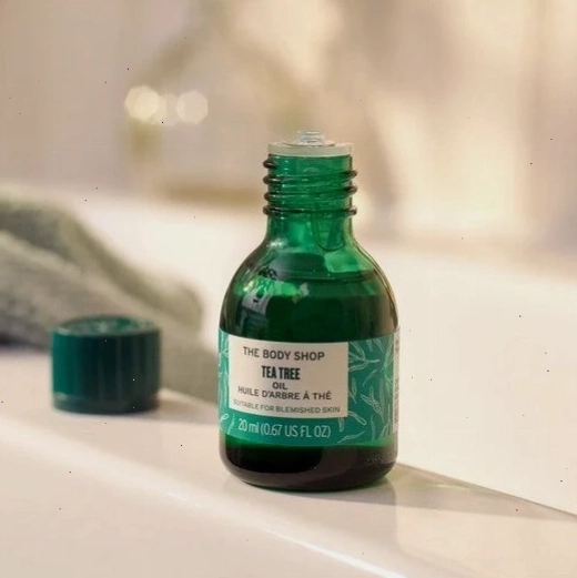The Body Shop Tea Tree Oil giúp giảm mụn hiệu quả
