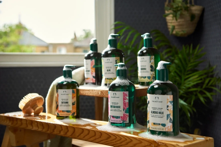 The Body Shop Vitamin E Moisturising Toner: Giải Pháp Dưỡng Ẩm Toàn Diện Cho Mọi Loại Da