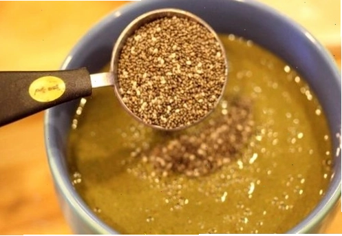 Thêm hạt chia vào món canh để tăng cường dinh dưỡng