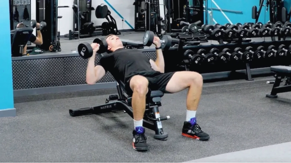 Theo dõi và tăng tải lũy tiến trong lịch tập gym 6 buổi