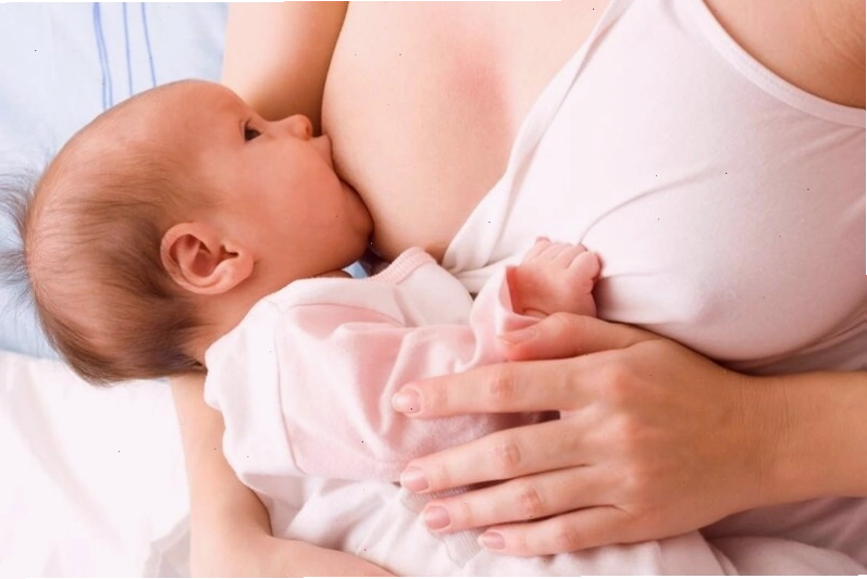 Thời kỳ mang thai và cho con bú làm ngực dễ chảy xệ