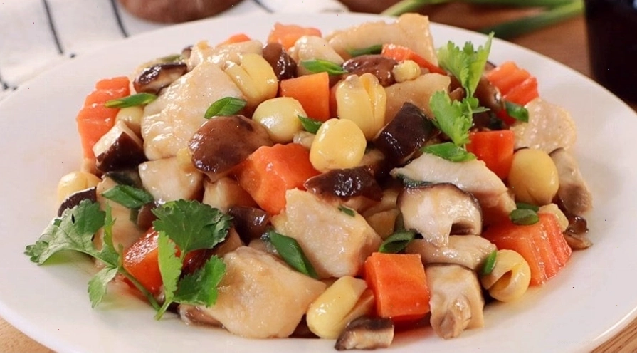 Thực đơn giảm cân ngày thứ hai với tôm và các loại rau