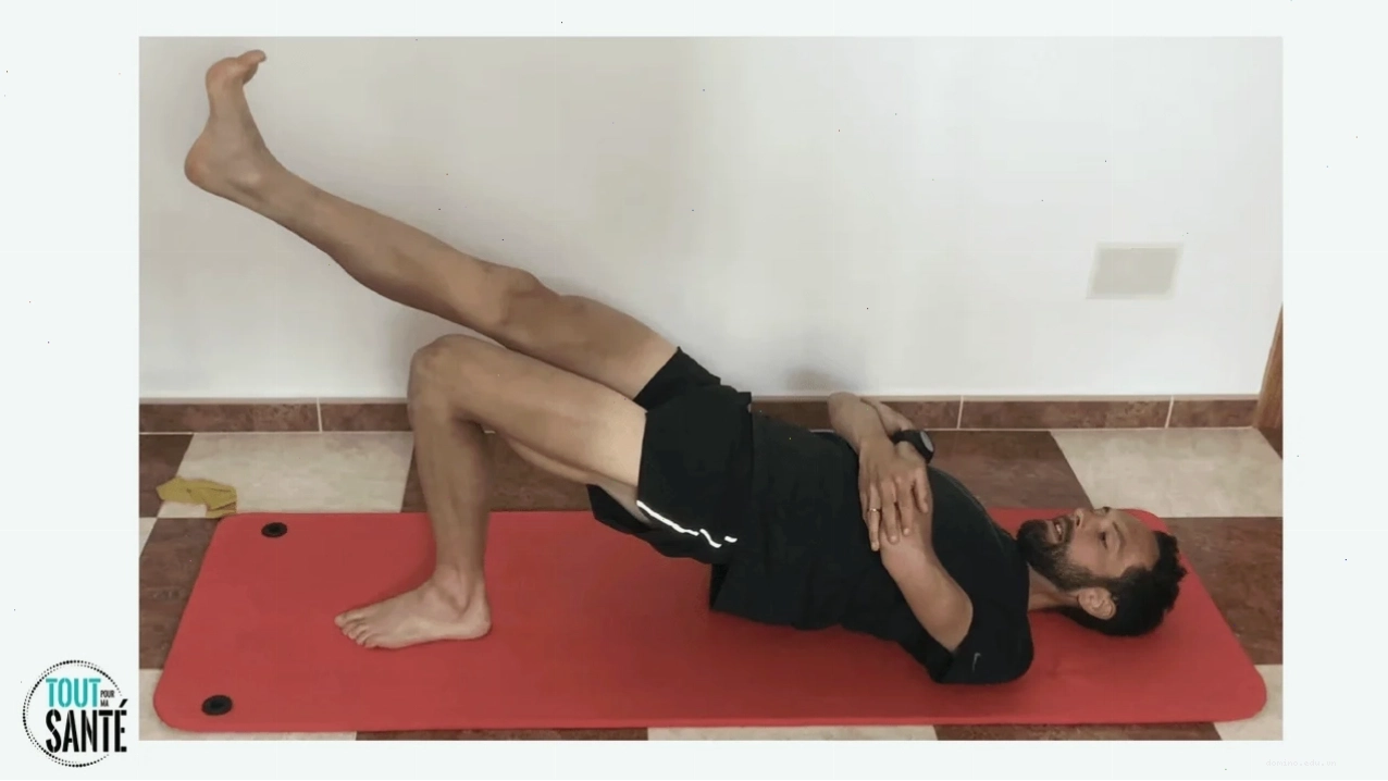 Thực hiện bài tập Single Leg Glute Bridge