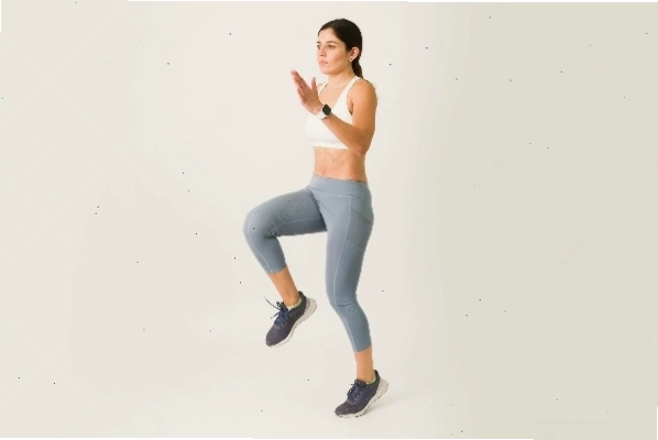 Tổ hợp bài tập burpee, bật nhảy squat và leo núi tại chỗ giúp đốt mỡ toàn thân