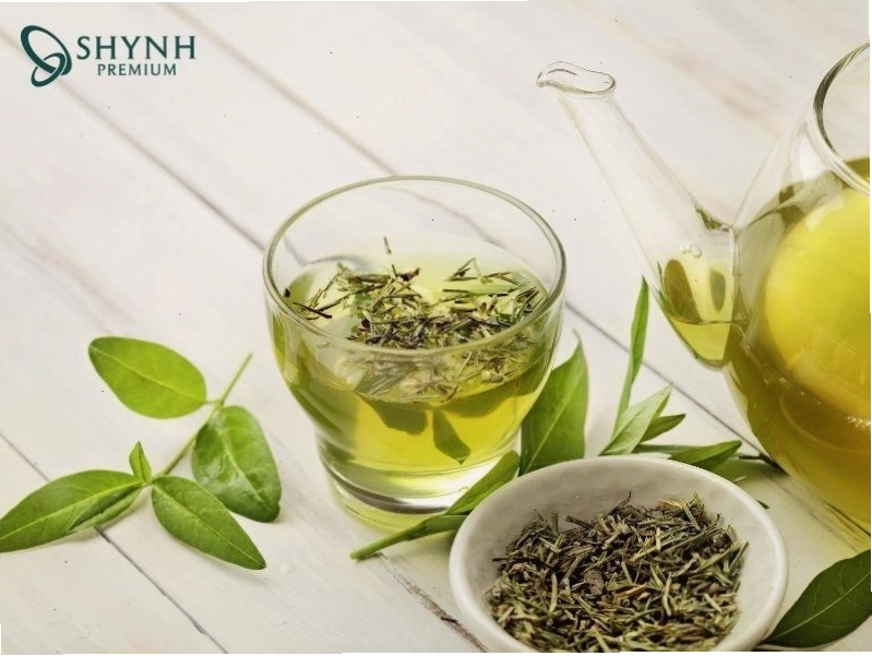 Trà đen có chứa polyphenol giúp giảm hấp thu chất béo