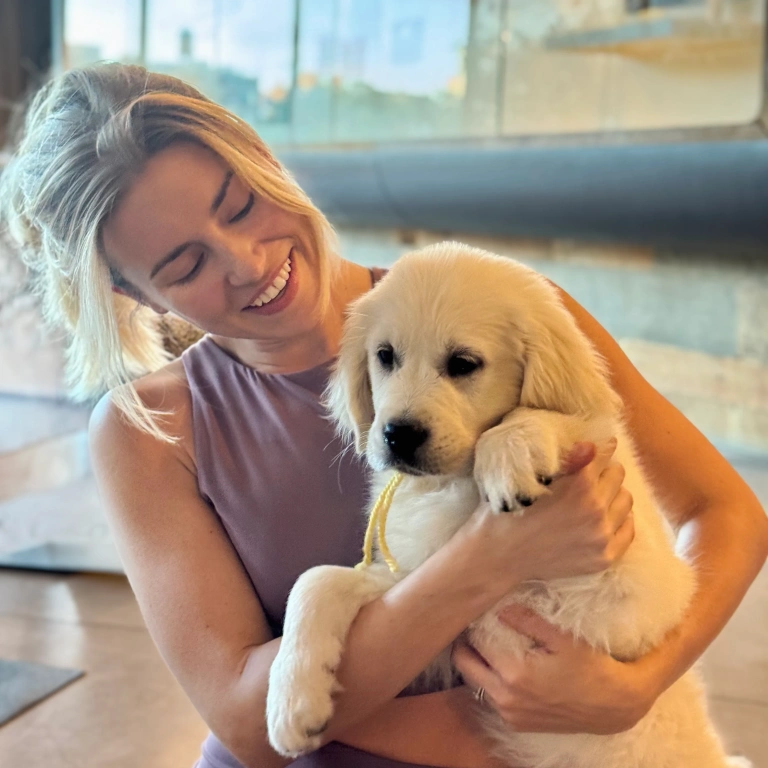 Trải nghiệm Doggy Yoga: Kết nối yêu thương cùng thú cưng