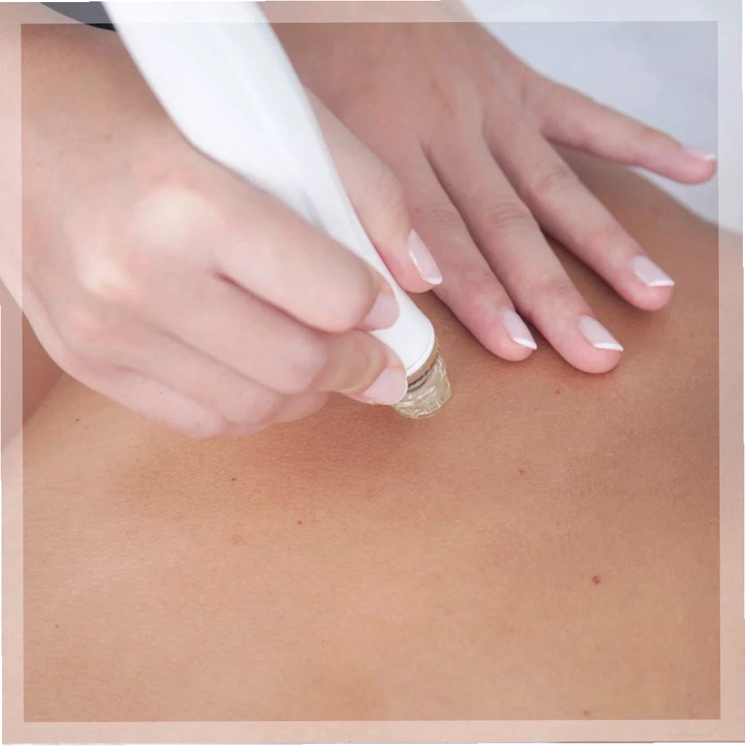 Trải nghiệm liệu pháp làm sạch sâu cho lưng The Oxygen Purifying Back Facial