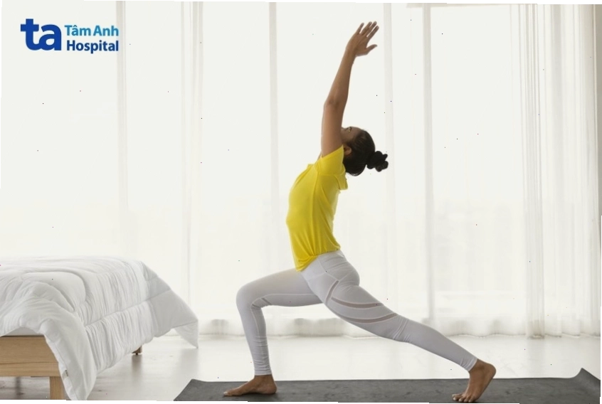 Tư thế chiến binh 1 trong yoga