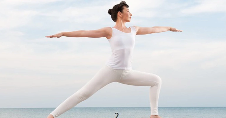 Tư thế Chiến binh trong Yoga: Khám phá sức mạnh và sự cân bằng