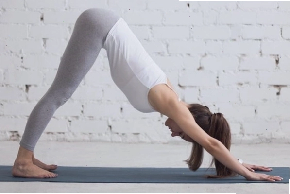 Tư thế chó úp mặt yoga giảm cân