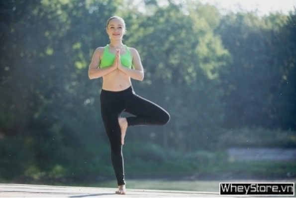 Tư thế Rắn hổ mang trong yoga