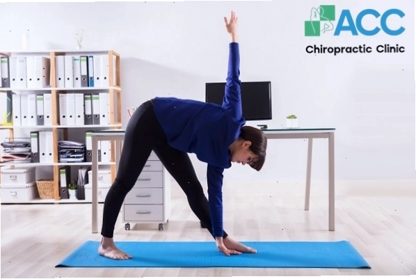 Tư thế Tam giác mở rộng tốt cho cột sống lưng, cổ và vai