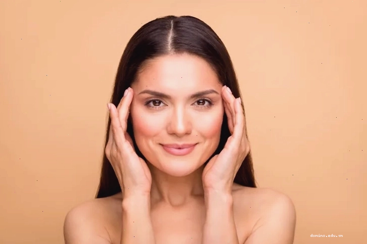 Tư thế thái dương bị lõm và cách khắc phục hiệu quả bằng massage