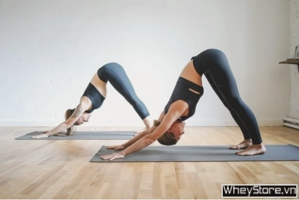 Tư thế yoga duỗi cột sống giúp tăng chiều cao