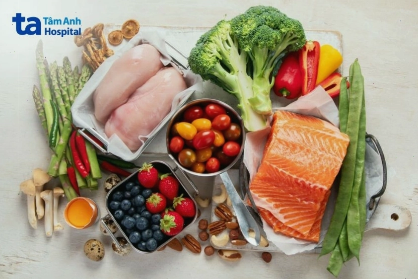 Ưu tiên các loại thực phẩm tươi sống là cách tốt nhất để giảm cân tự nhiên