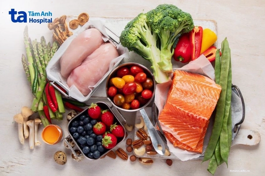 Ưu tiên các loại thực phẩm tươi sống trong chế độ ăn giảm cân