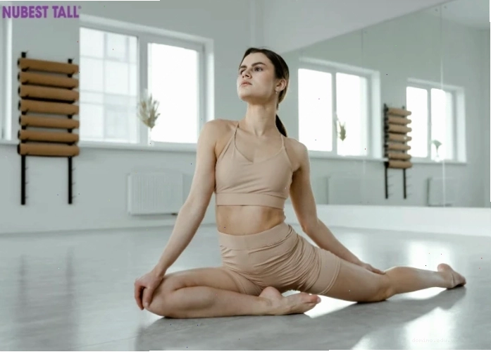 Ưu tiên trang phục có chất liệu co giãn tốt, thấm hút mồ hôi