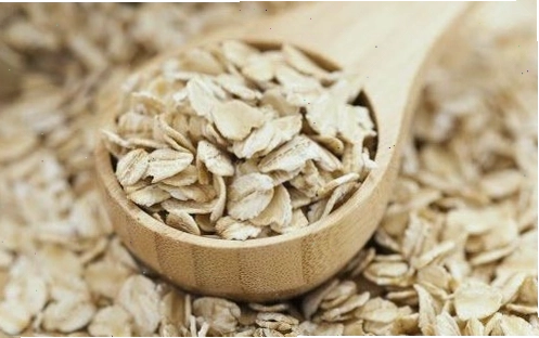 Yến mạch là một loại ngũ cốc nguyên hạt chứa nhiều chất dinh dưỡng thiết yếu cho sức khỏe