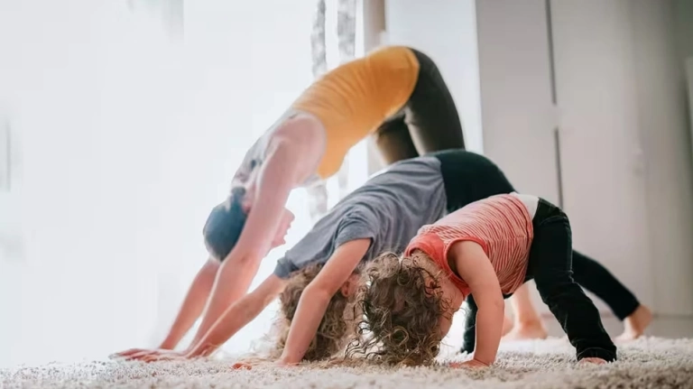 Yoga cho trẻ em: Lợi ích, các bài tập và cách bắt đầu