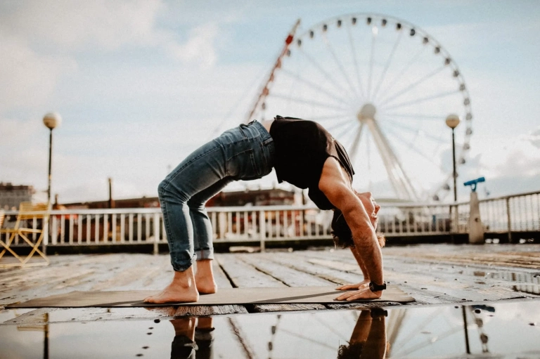 Yoga With Wheel: Giải mã bí ẩn, khắc phục đau lưng và tối ưu tư thế